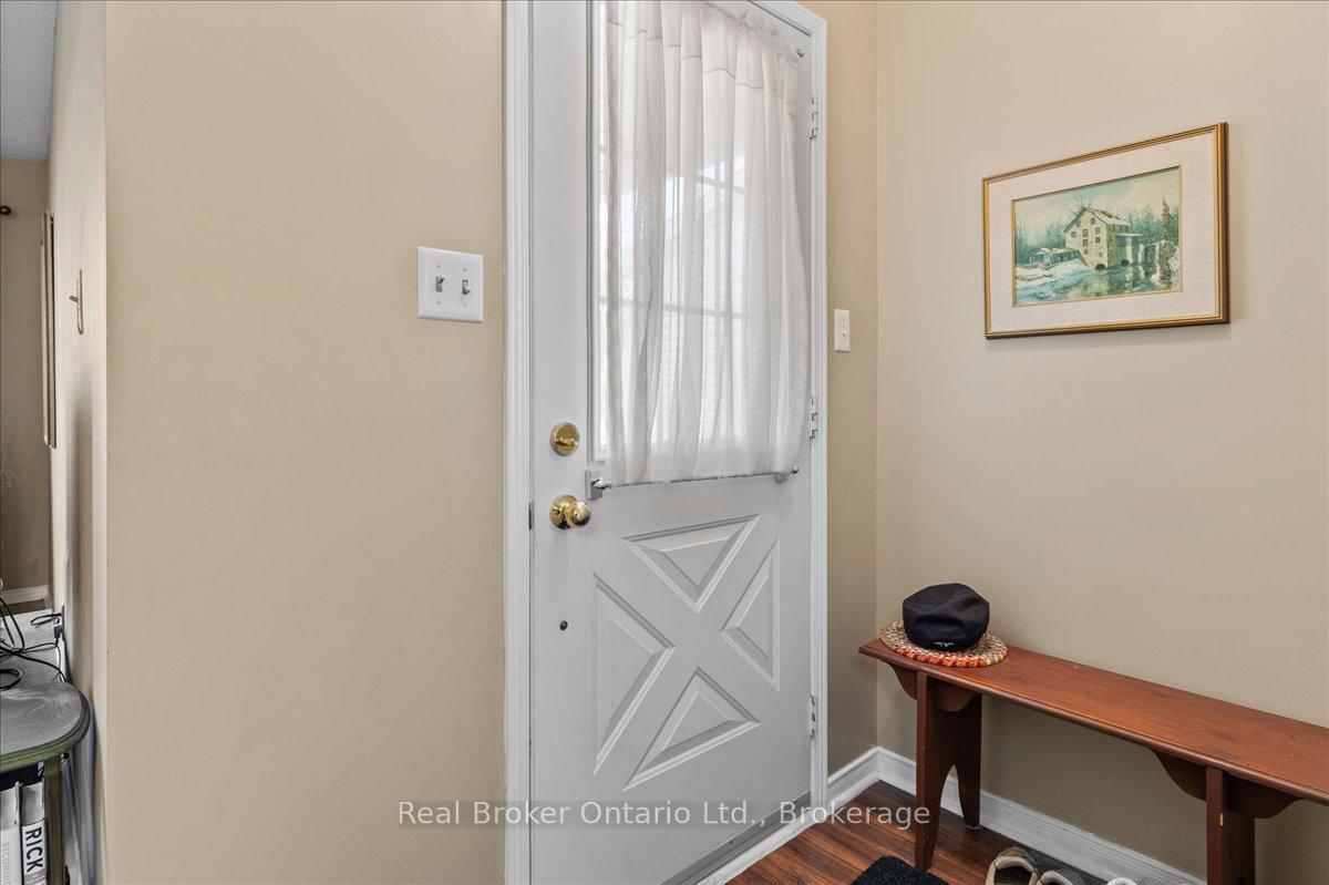 Photo 4 of 51 Hollinrake Avenue, Brant, Brantford Twp — HOMEH
