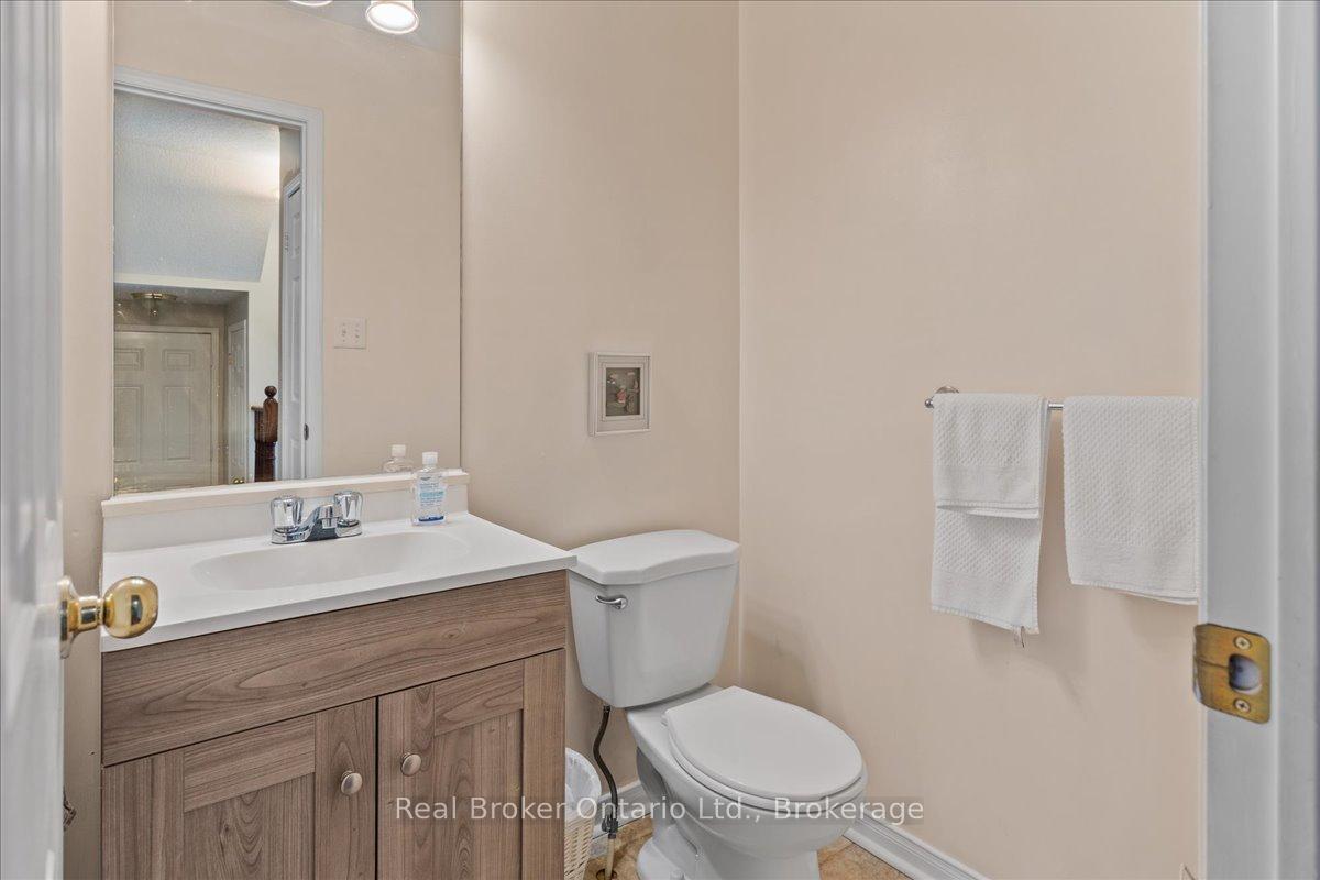 Photo 5 of 51 Hollinrake Avenue, Brant, Brantford Twp — HOMEH