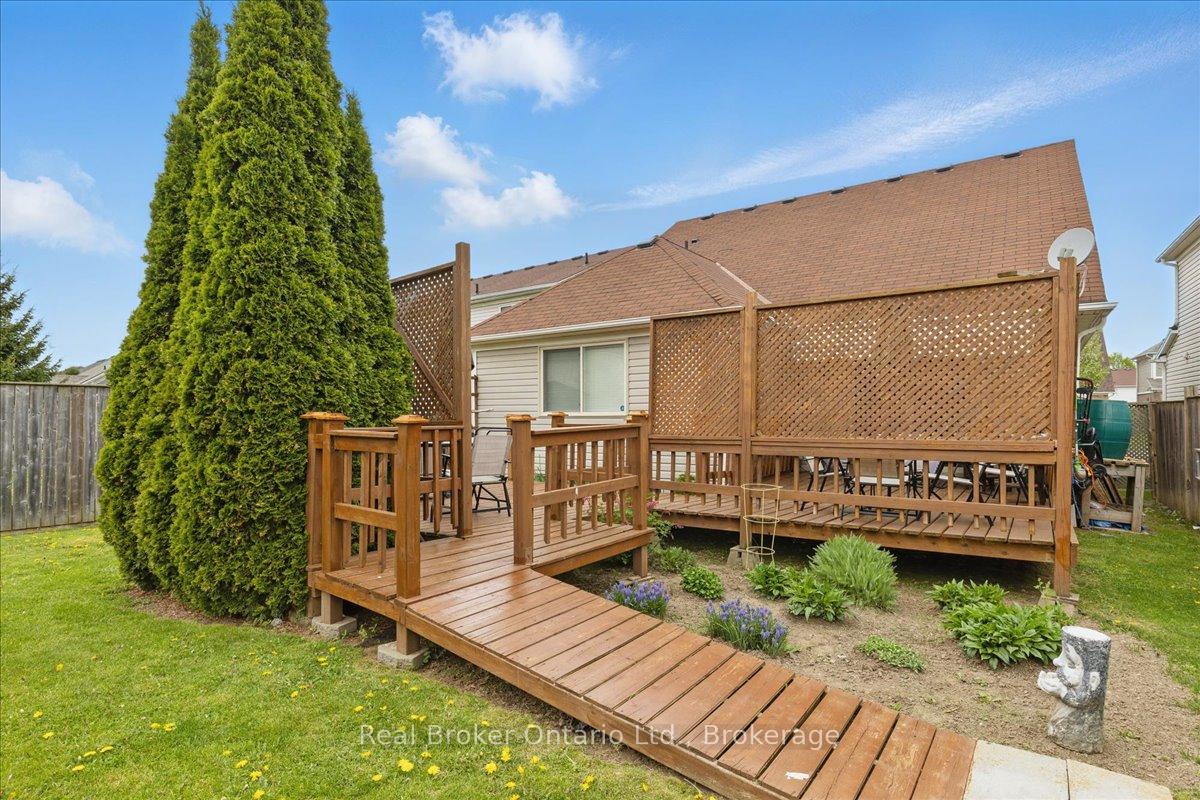 Photo 30 of 51 Hollinrake Avenue, Brant, Brantford Twp — HOMEH