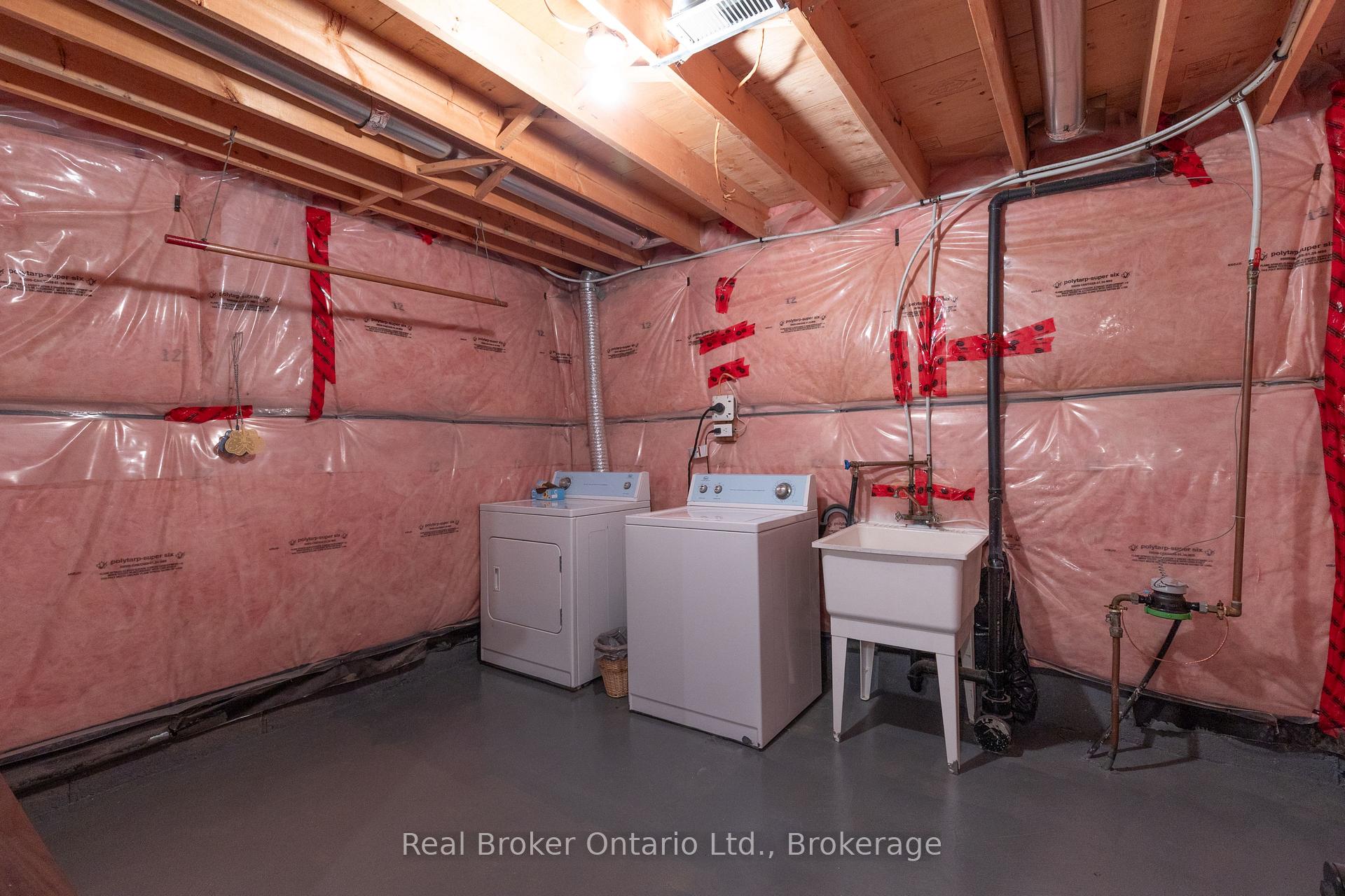 Photo 40 of 51 Hollinrake Avenue, Brant, Brantford Twp — HOMEH