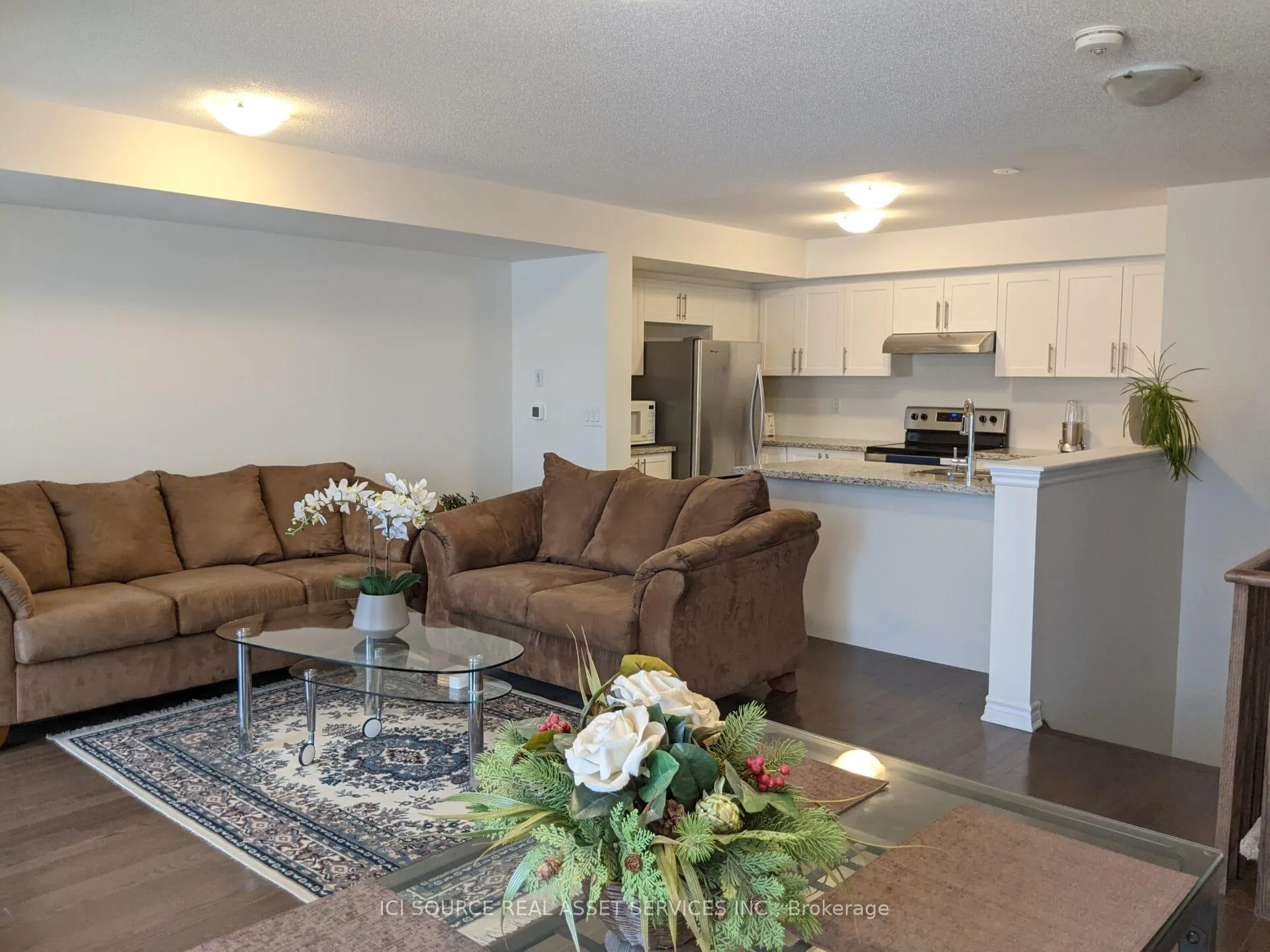 Photo 2 of 18 Mappin Way, Whitby, Rolling Acres — HOMEH