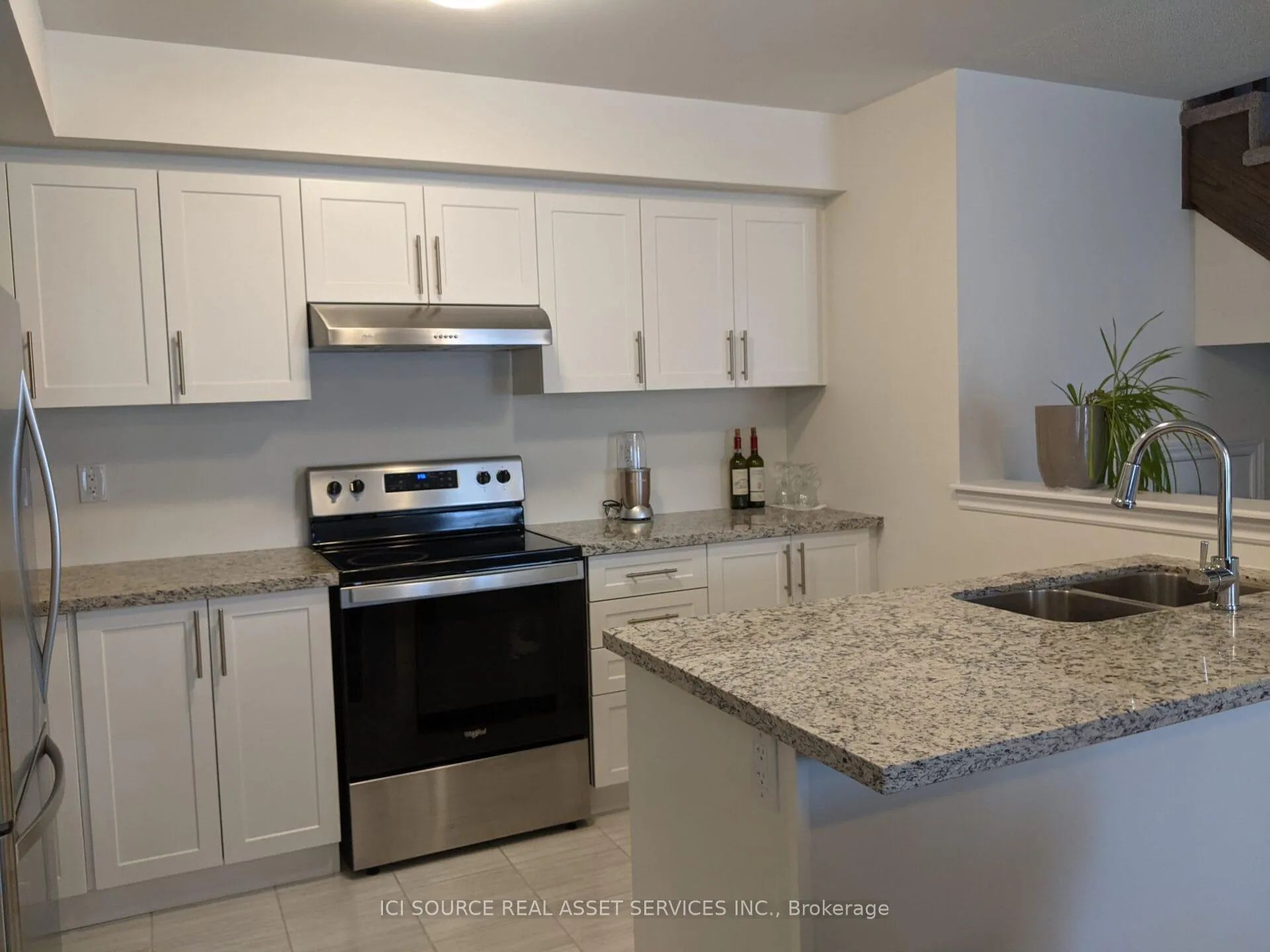 Photo 6 of 18 Mappin Way, Whitby, Rolling Acres — HOMEH