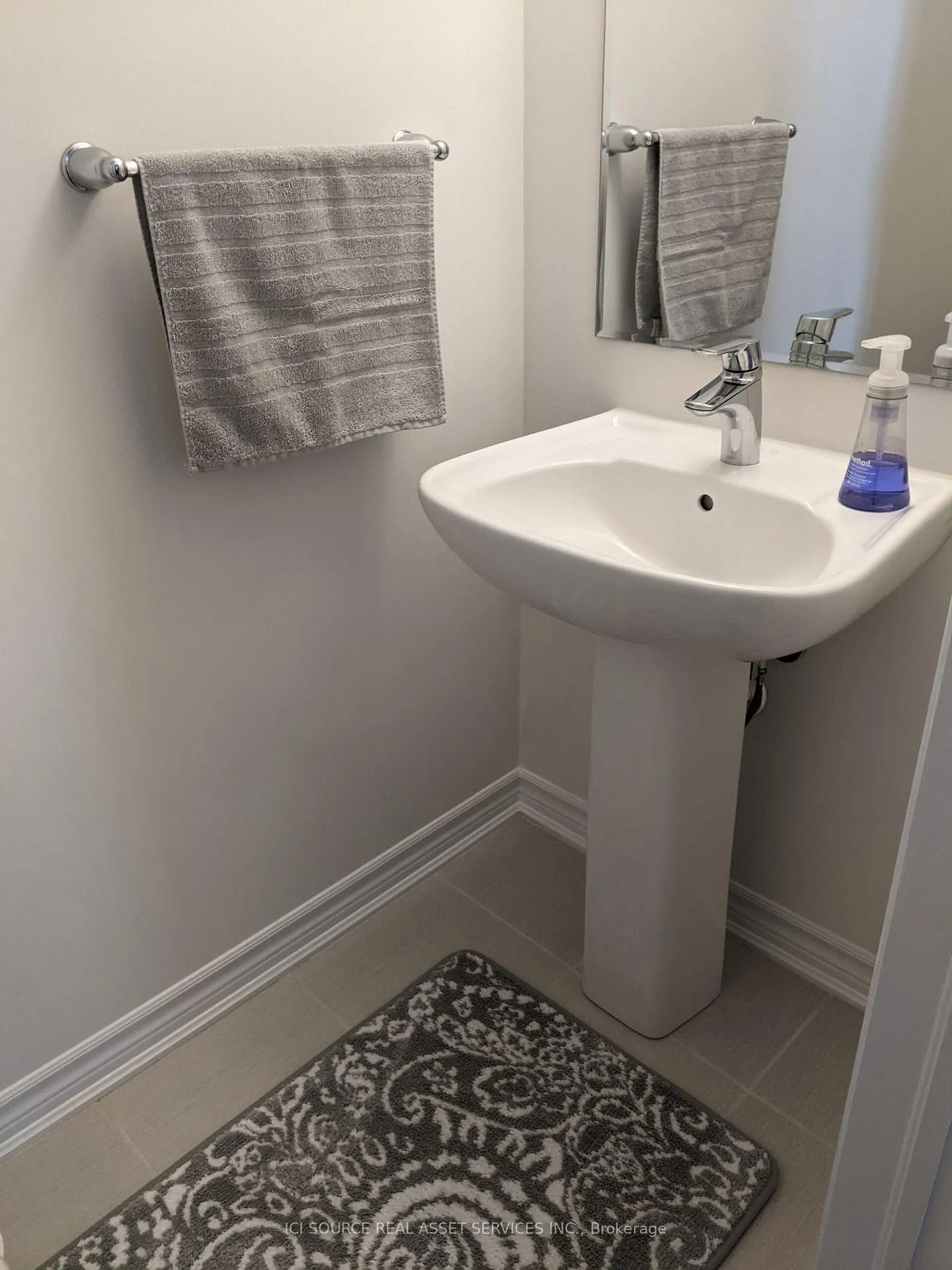 Photo 8 of 18 Mappin Way, Whitby, Rolling Acres — HOMEH