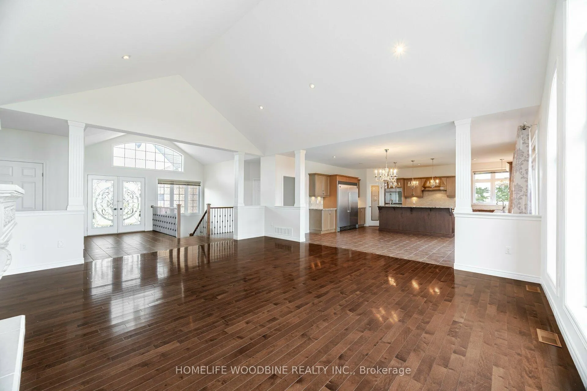 Photo 5 of 339 Highland Road E, Hamilton, Stoney Creek Mountain — HOMEH
