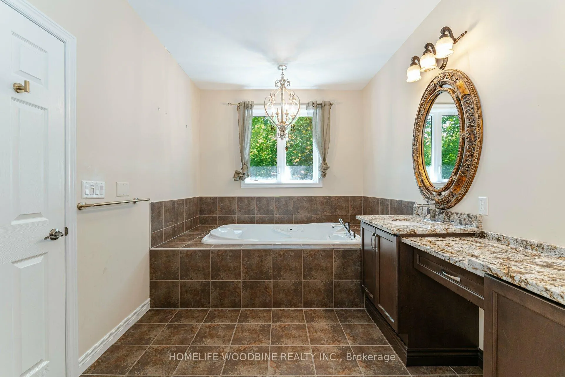 Photo 19 of 339 Highland Road E, Hamilton, Stoney Creek Mountain — HOMEH