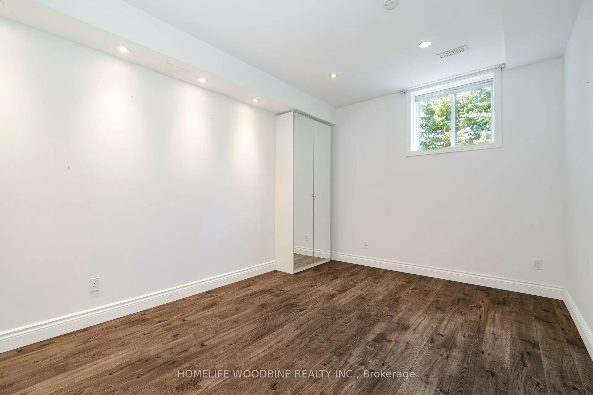 Photo 35 of 339 Highland Road E, Hamilton, Stoney Creek Mountain — HOMEH