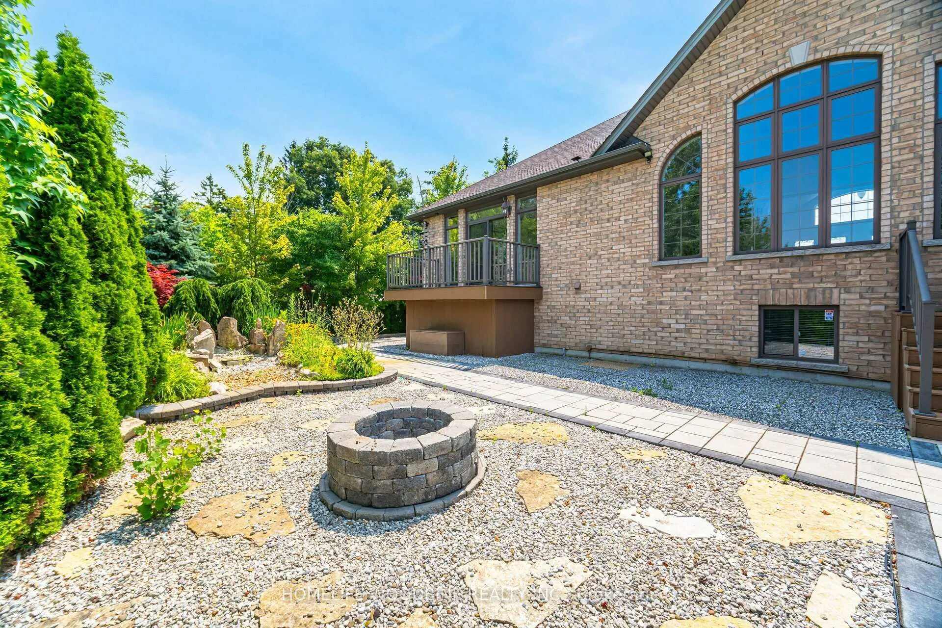 Photo 37 of 339 Highland Road E, Hamilton, Stoney Creek Mountain — HOMEH