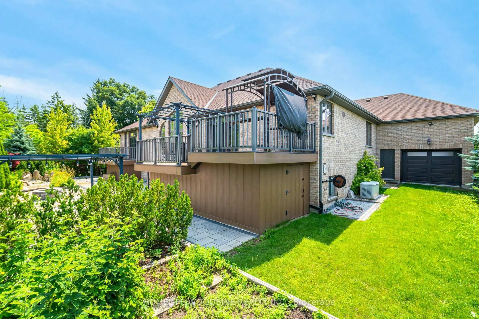 Photo 40 of 339 Highland Road E, Hamilton, Stoney Creek Mountain — HOMEH