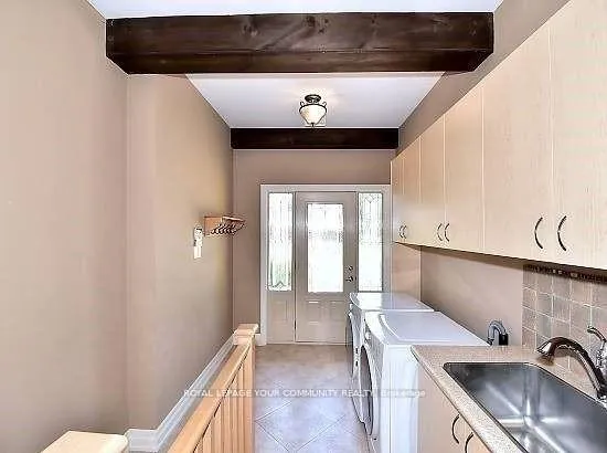 Photo 9 of 21 Jackson Street, Vaughan, Maple — HOMEH