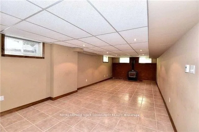 Photo 11 of 21 Jackson Street, Vaughan, Maple — HOMEH