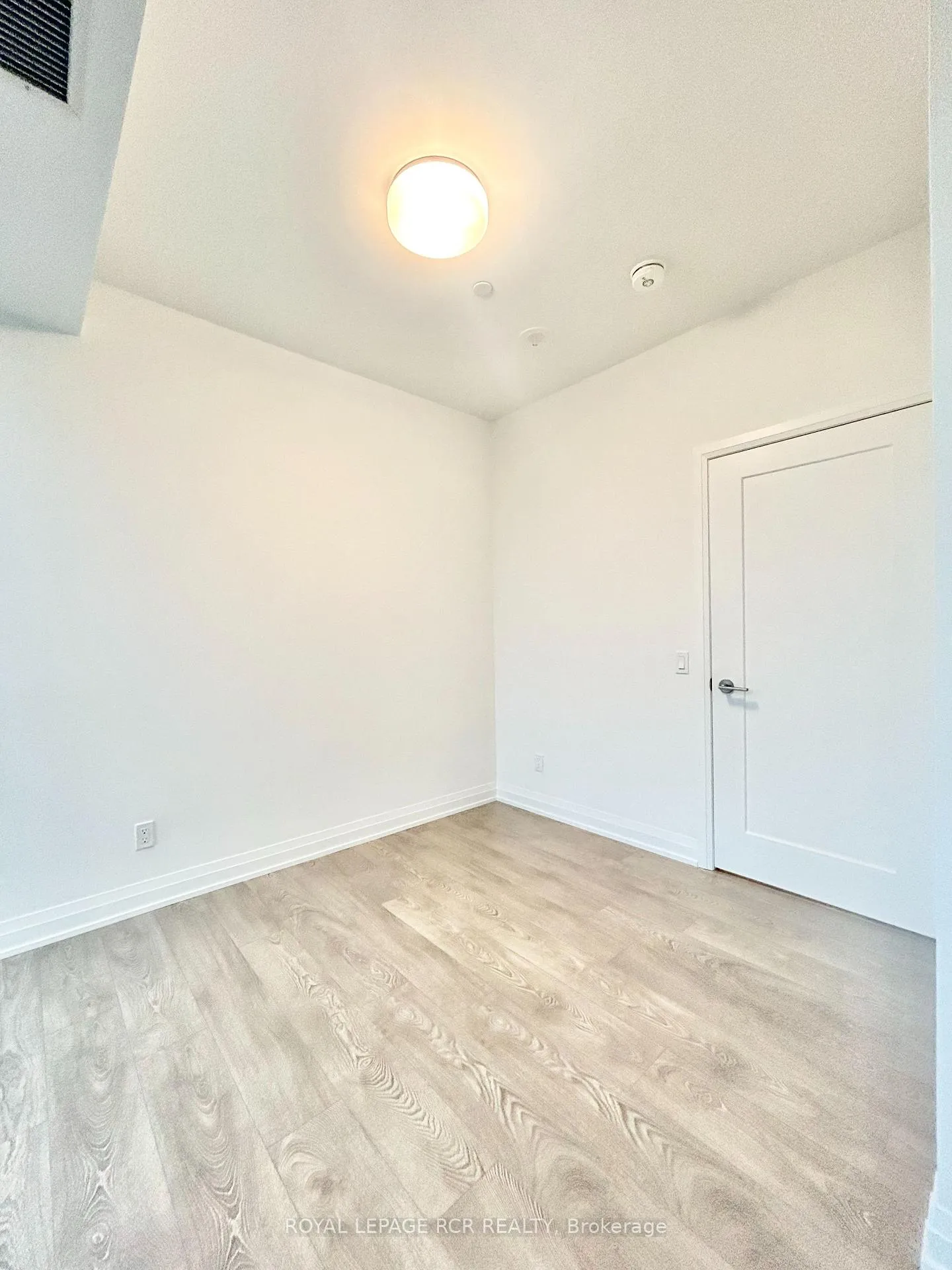 Photo 10 of 286 Main Street, Toronto, East End-Danforth — HOMEH