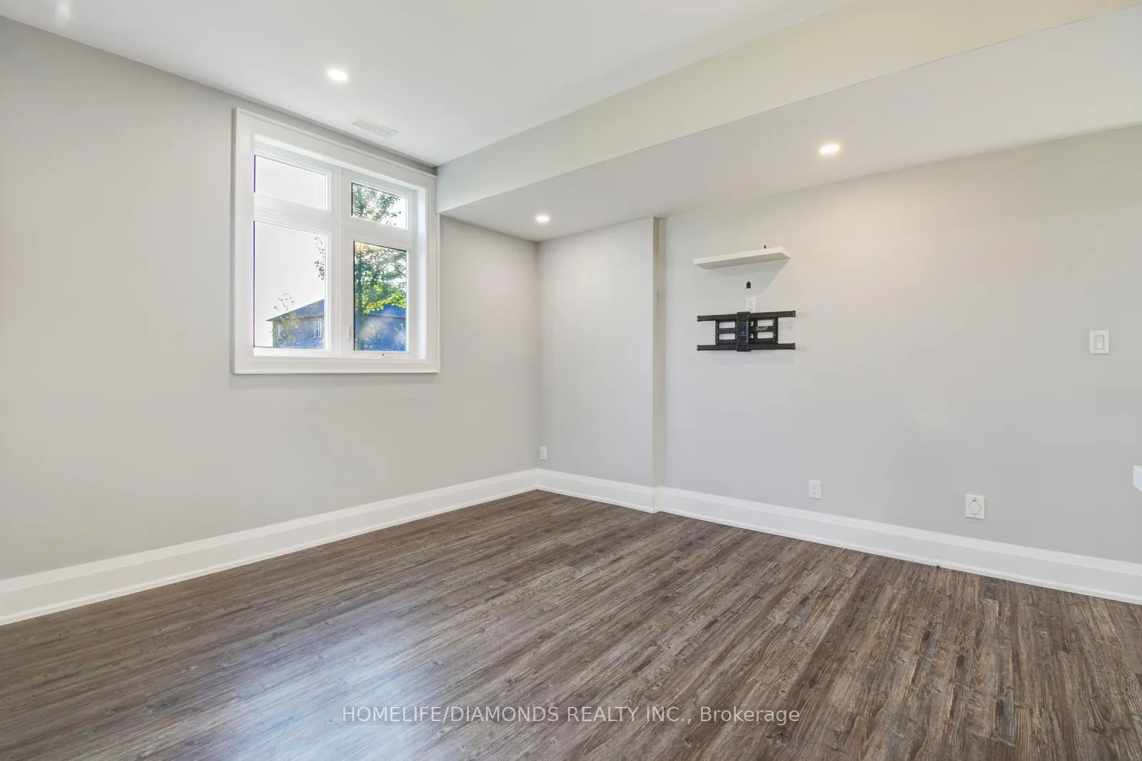 Photo 35 of 6577 3RD Line, New Tecumseth, Rural New Tecumseth — HOMEH