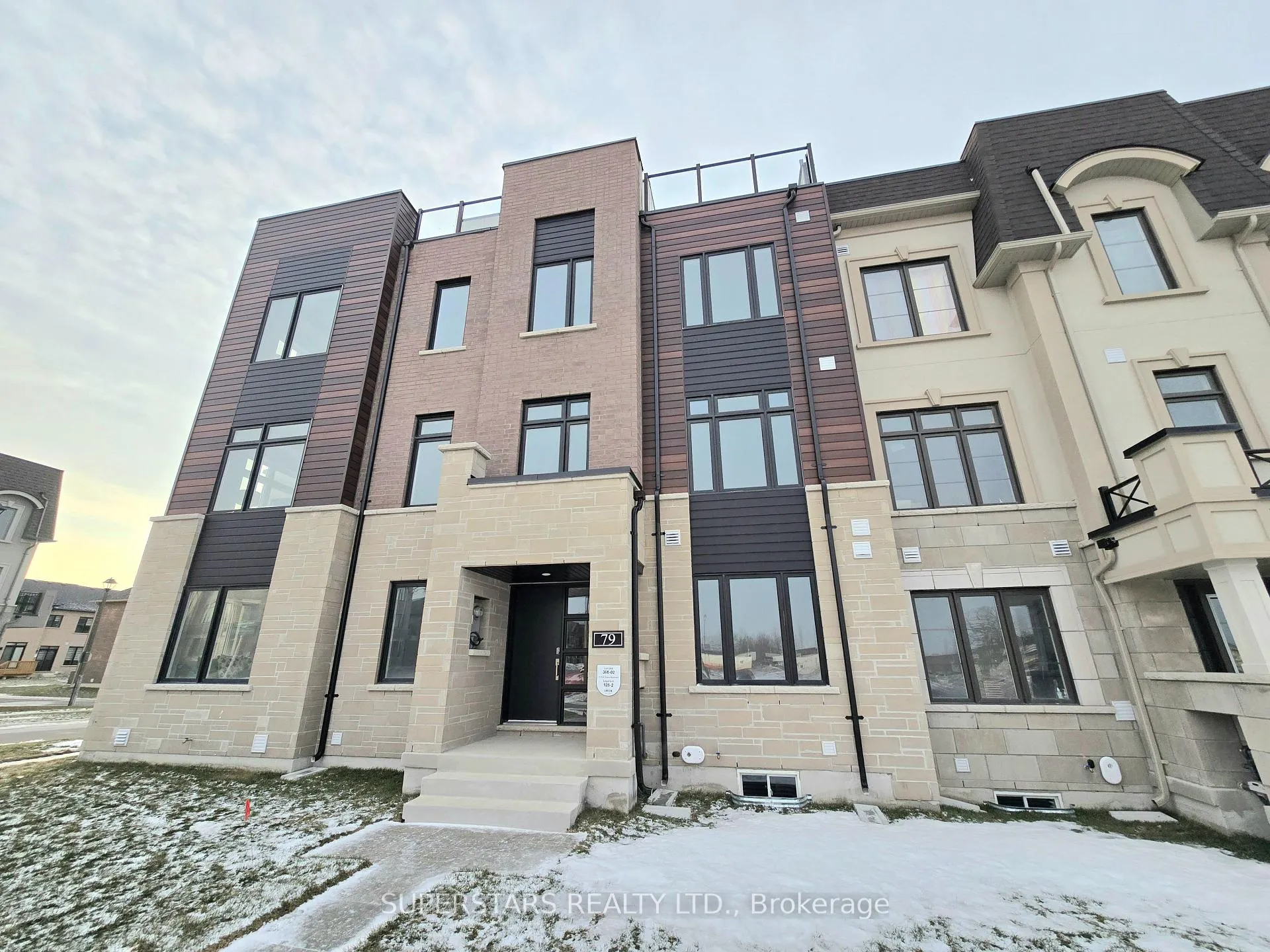 Photo 2 of 79 York Downs Boulevard, Markham, Angus Glen — HOMEH