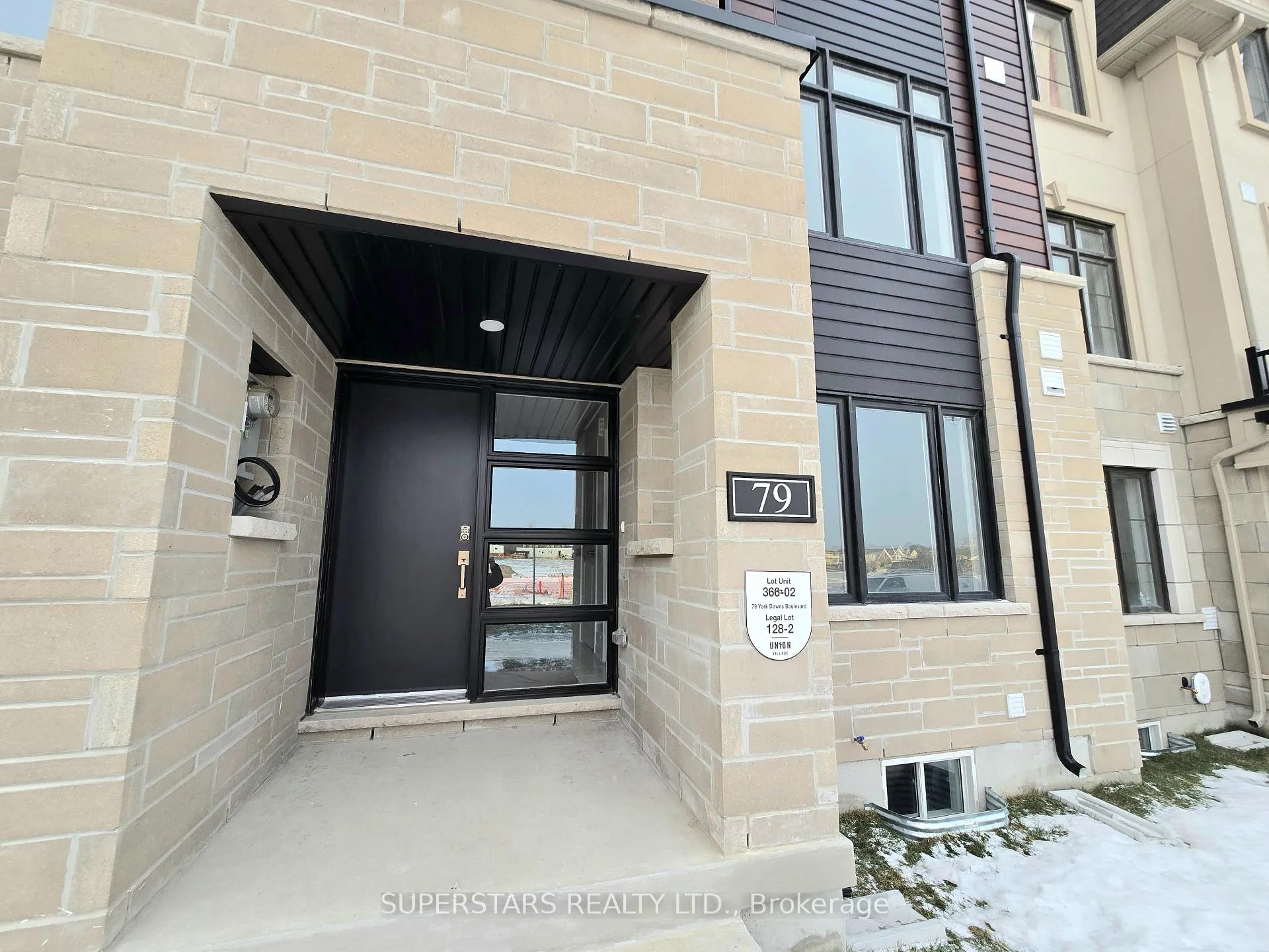 Photo 3 of 79 York Downs Boulevard, Markham, Angus Glen — HOMEH