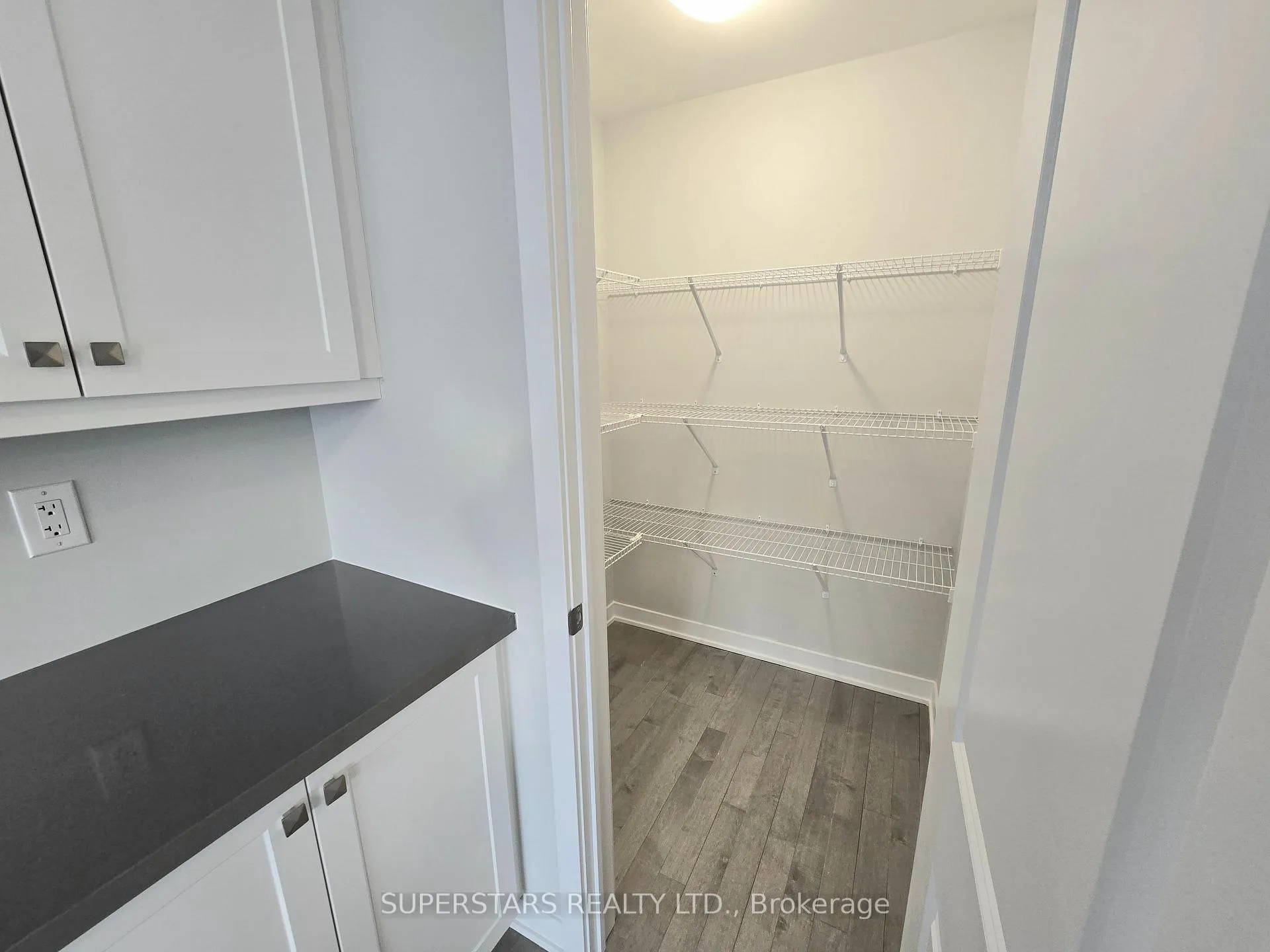 Photo 13 of 79 York Downs Boulevard, Markham, Angus Glen — HOMEH