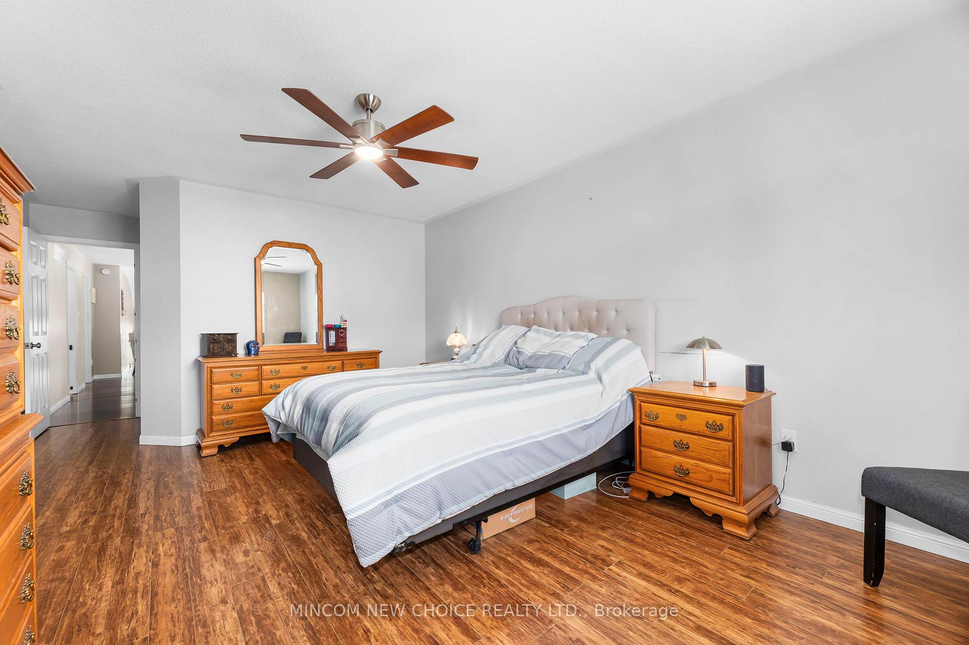Photo 16 of 21 Barlow Court, Clarington, Bowmanville — HOMEH