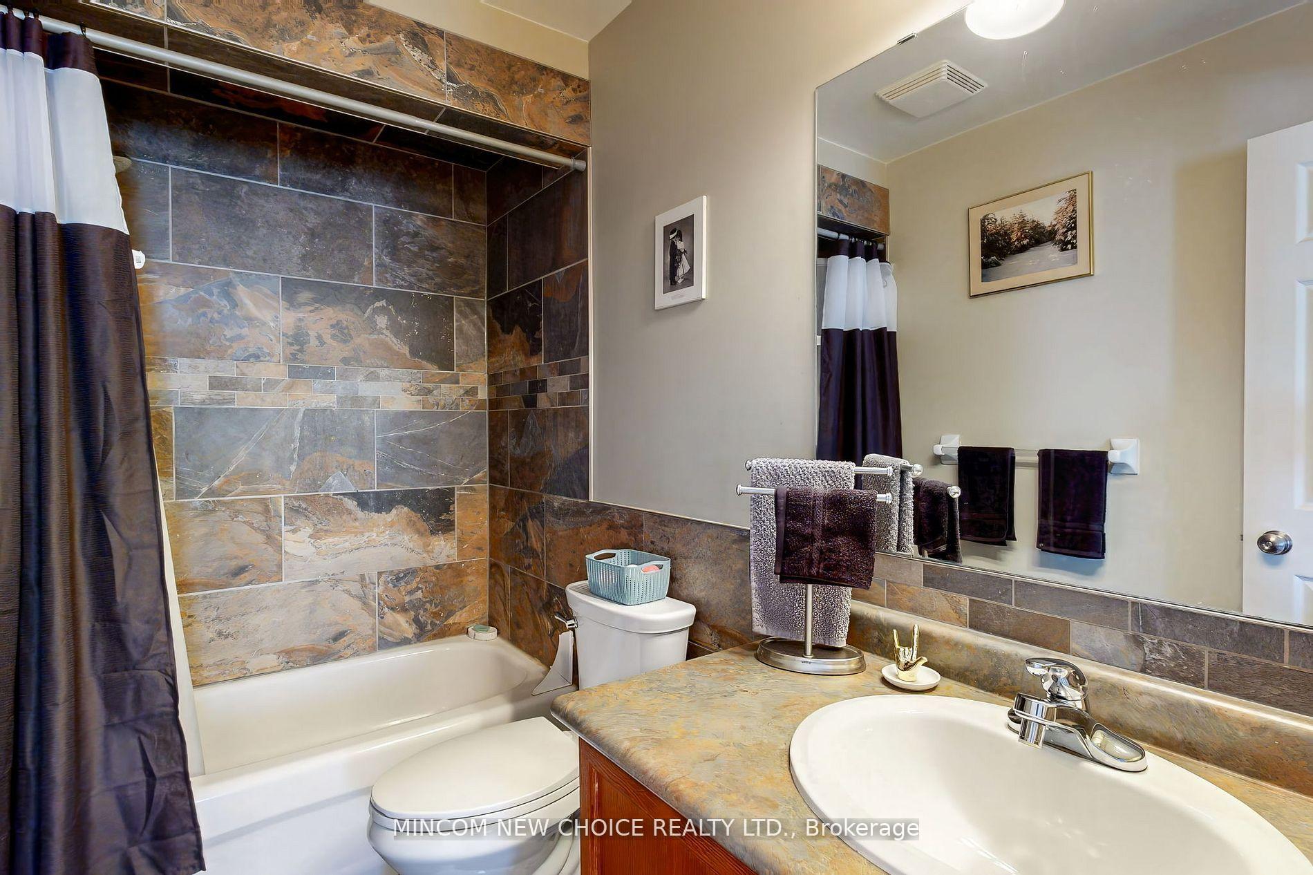 Photo 21 of 21 Barlow Court, Clarington, Bowmanville — HOMEH