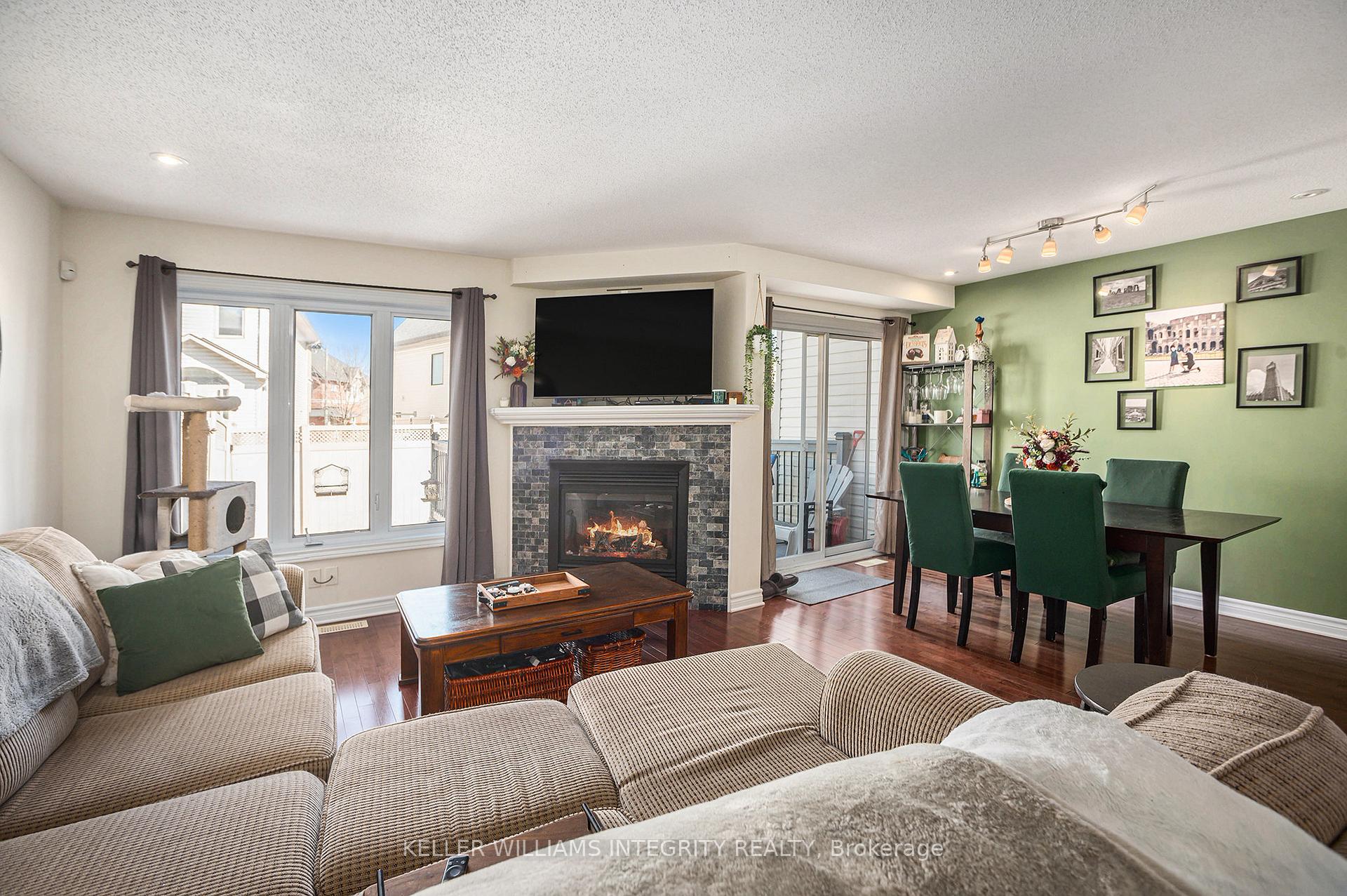 Photo 6 of 153 Garrity Crescent, Ottawa, Barrhaven - Strandherd — HOMEH