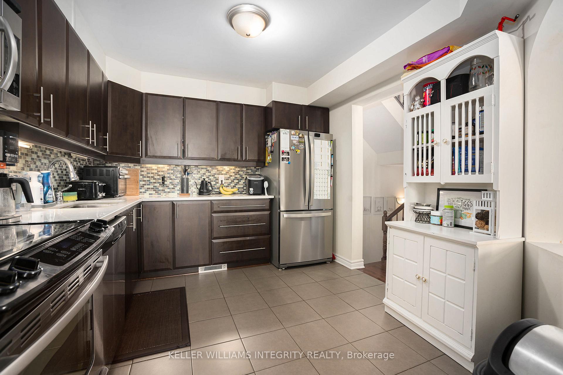Photo 12 of 153 Garrity Crescent, Ottawa, Barrhaven - Strandherd — HOMEH