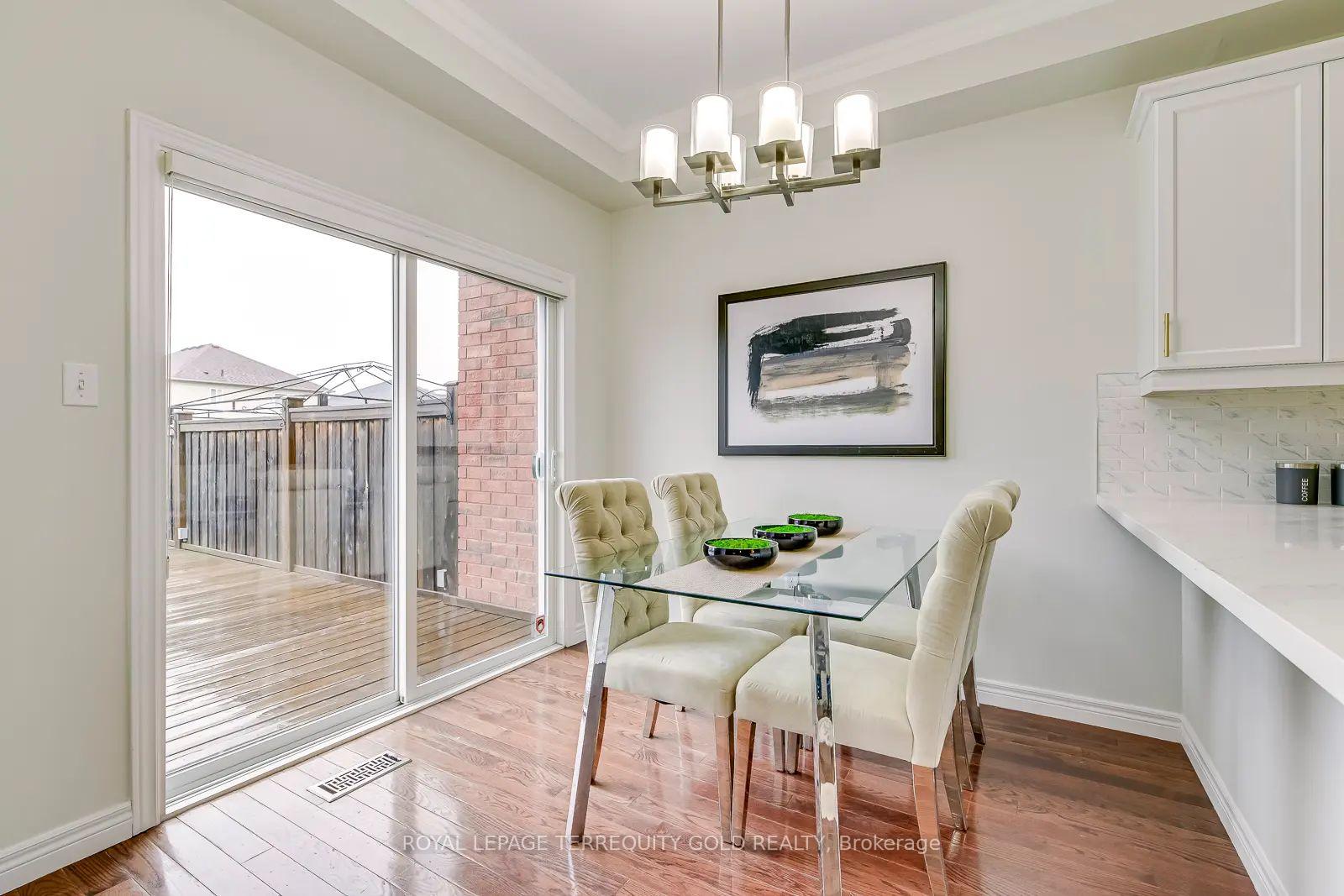 Photo 11 of 5322 Applegarth Drive, Burlington, Orchard — HOMEH