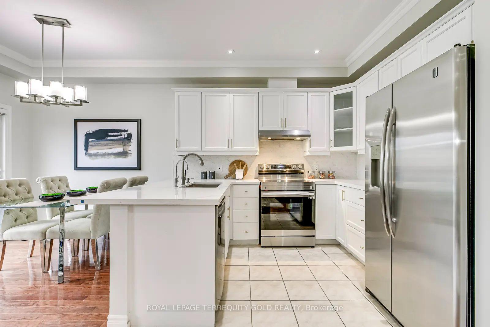 Photo 16 of 5322 Applegarth Drive, Burlington, Orchard — HOMEH