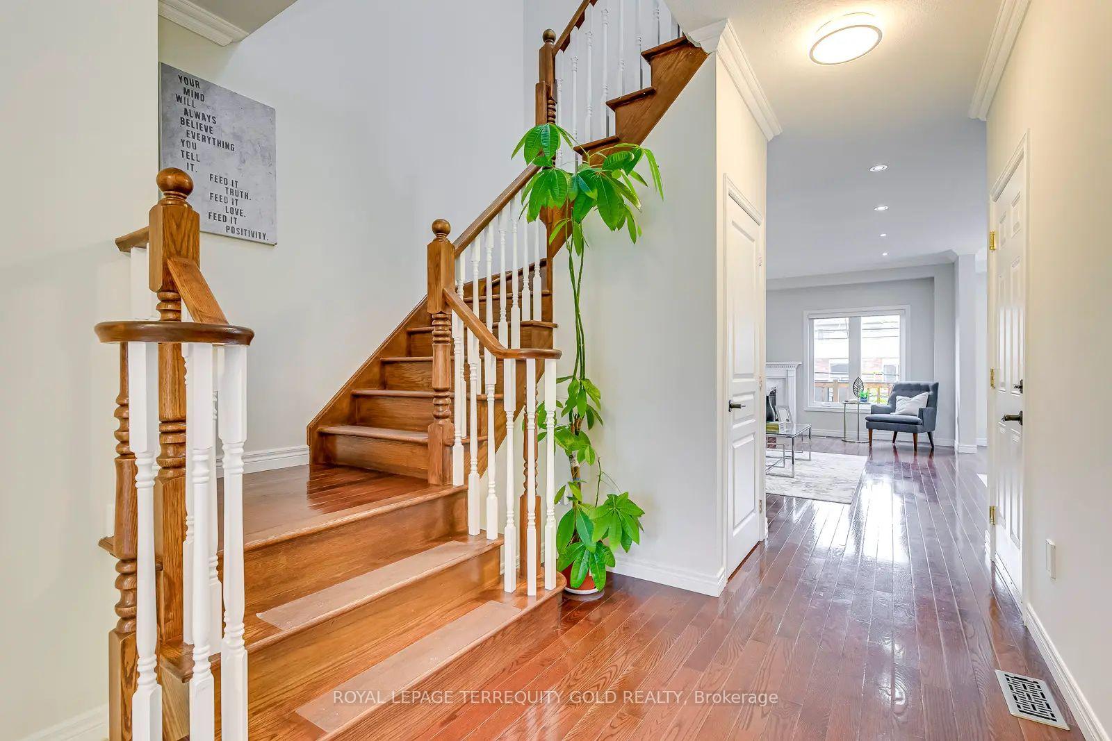 Photo 22 of 5322 Applegarth Drive, Burlington, Orchard — HOMEH