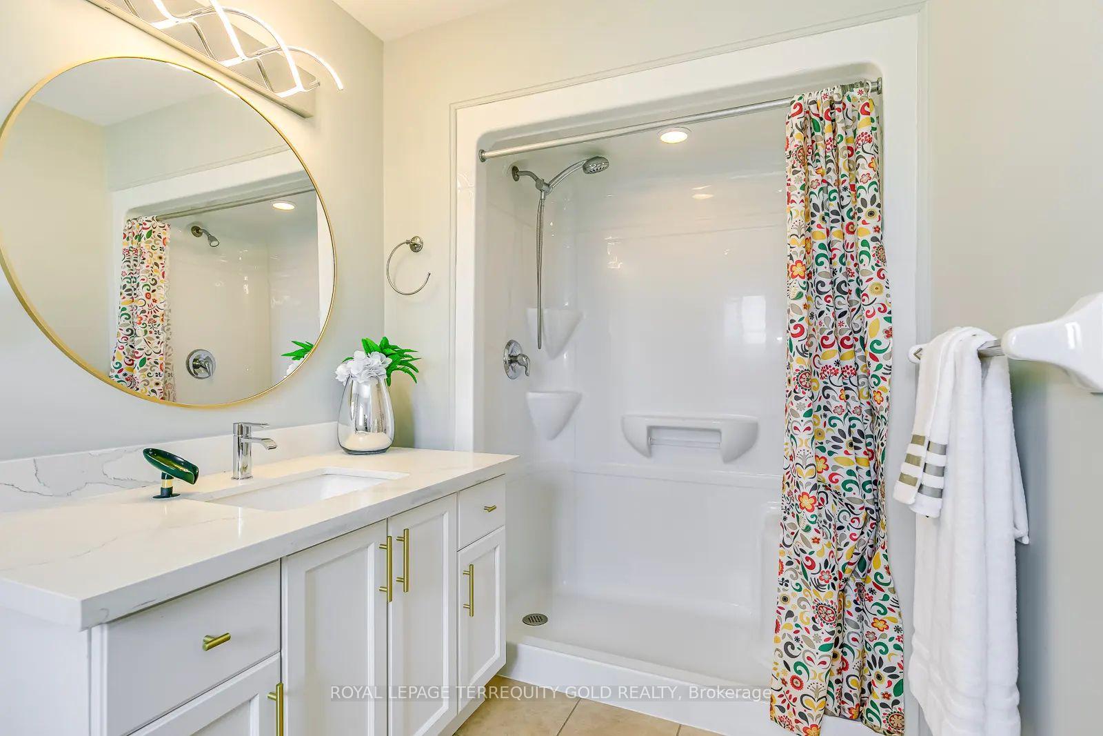 Photo 28 of 5322 Applegarth Drive, Burlington, Orchard — HOMEH