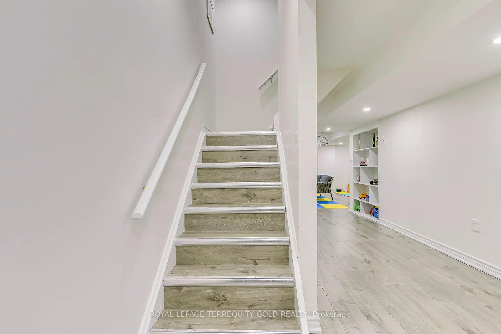 Photo 36 of 5322 Applegarth Drive, Burlington, Orchard — HOMEH
