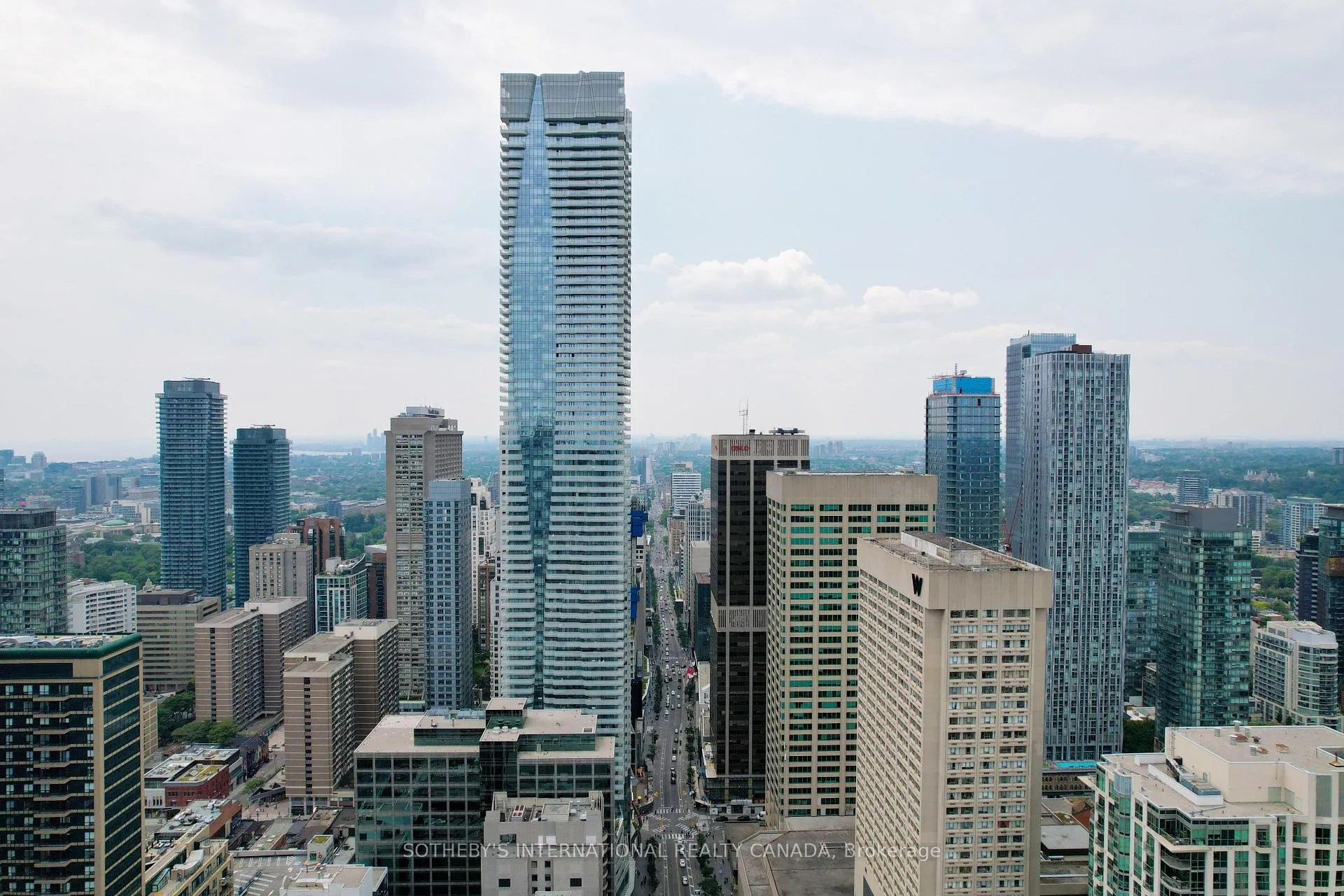 Front of Unit 6404, 1 Bloor Street E