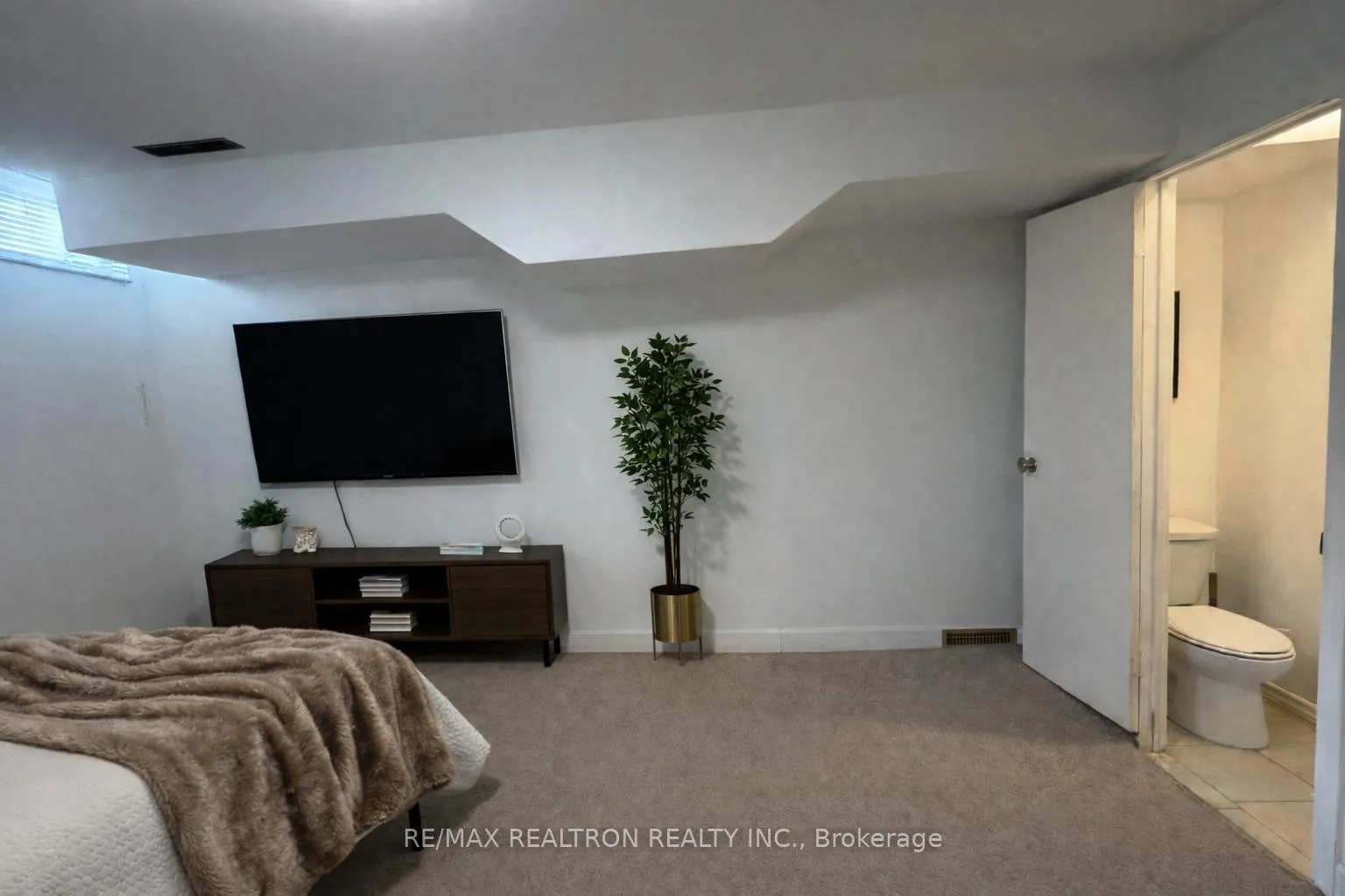 Photo 11 of Unit Basement, 89 Rejane Crescent, Vaughan, Crestwood-Springfarm-Yorkhill — HOMEH
