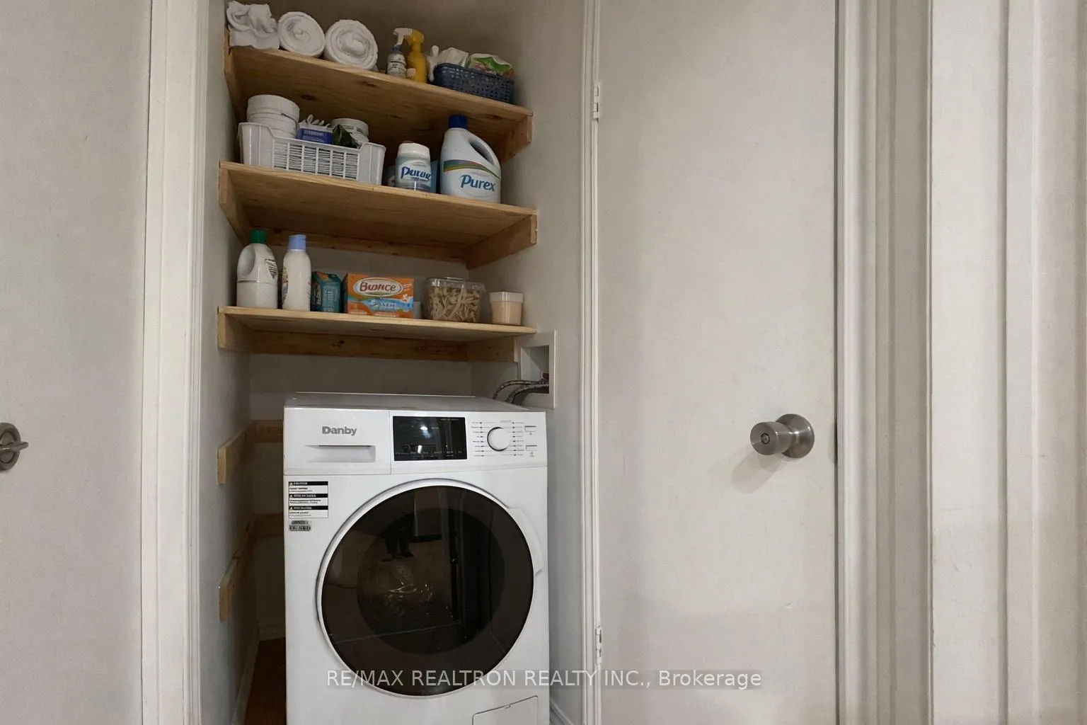 Photo 15 of Unit Basement, 89 Rejane Crescent, Vaughan, Crestwood-Springfarm-Yorkhill — HOMEH