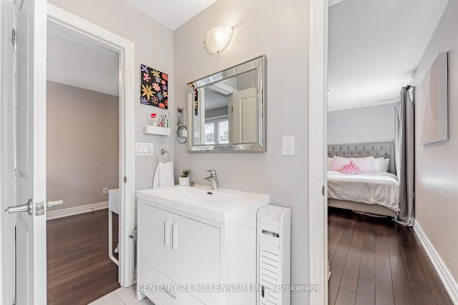 Photo 12 of 24 Allenvale Avenue, Toronto, Oakwood Village — HOMEH