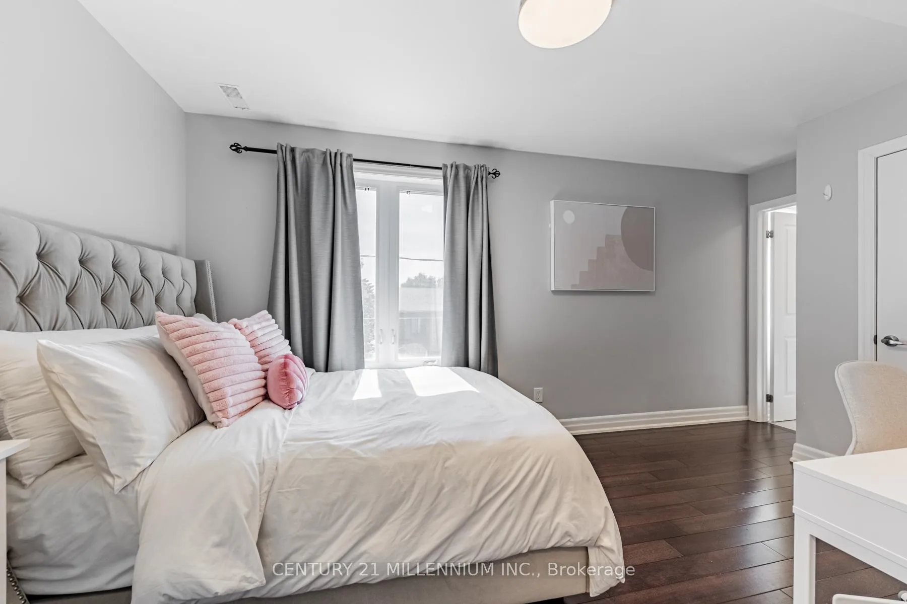 Photo 14 of 24 Allenvale Avenue, Toronto, Oakwood Village — HOMEH