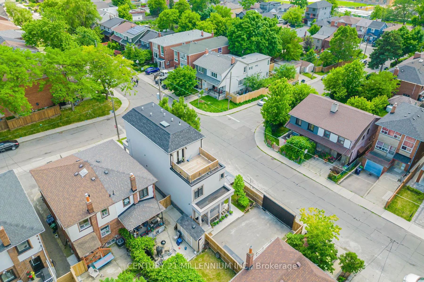 Photo 38 of 24 Allenvale Avenue, Toronto, Oakwood Village — HOMEH