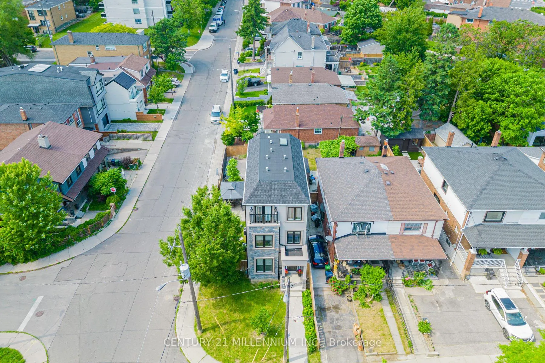 Photo 40 of 24 Allenvale Avenue, Toronto, Oakwood Village — HOMEH