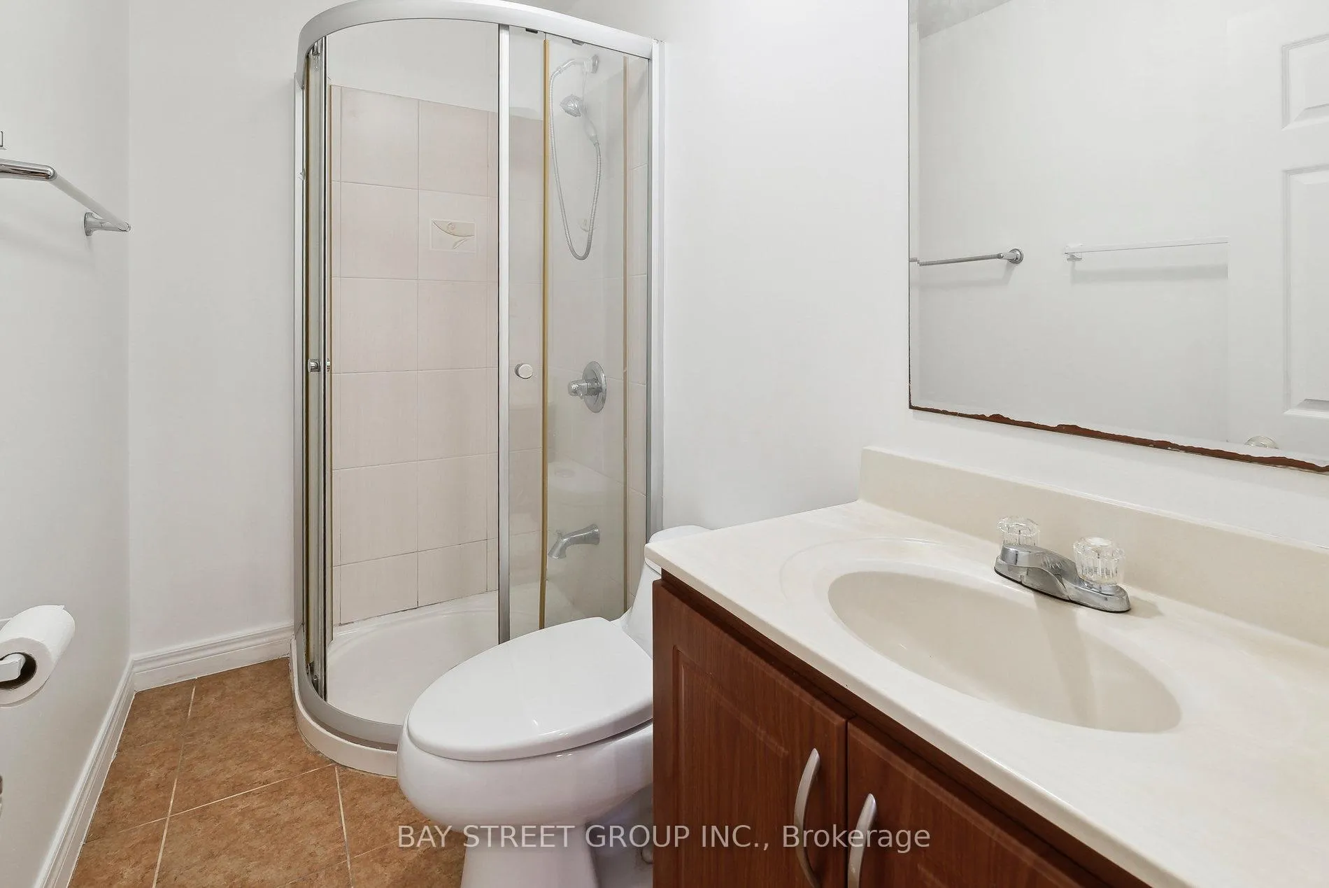Photo 21 of 12 Vanessa Drive, Orillia — HOMEH