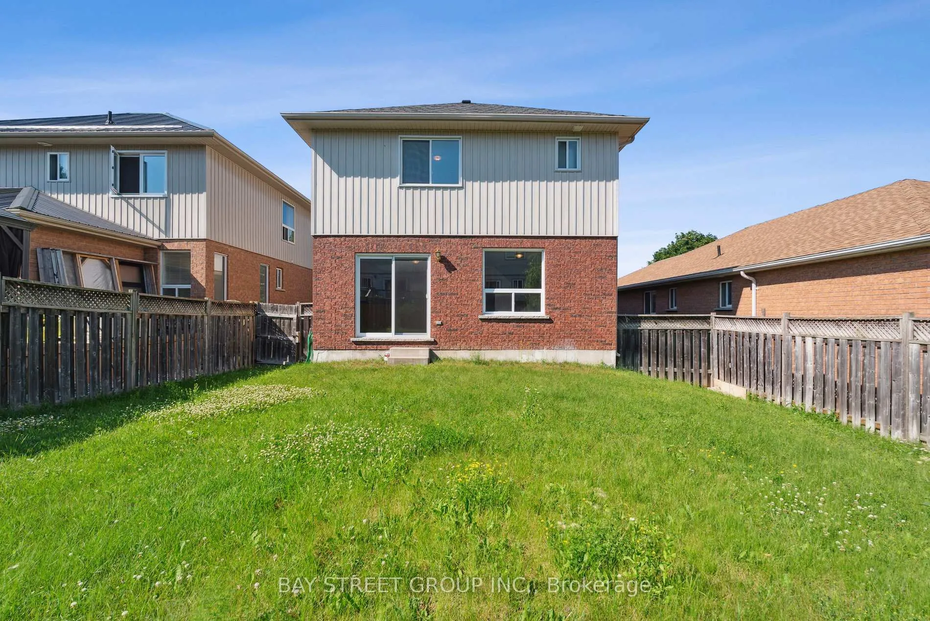 Photo 24 of 12 Vanessa Drive, Orillia — HOMEH