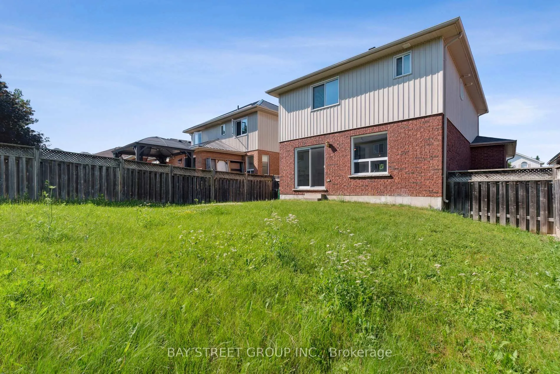 Photo 25 of 12 Vanessa Drive, Orillia — HOMEH