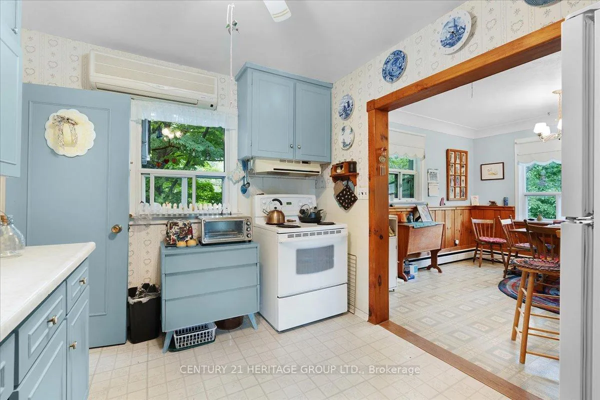Photo 12 of 551 Evans Road, Hamilton, Waterdown — HOMEH