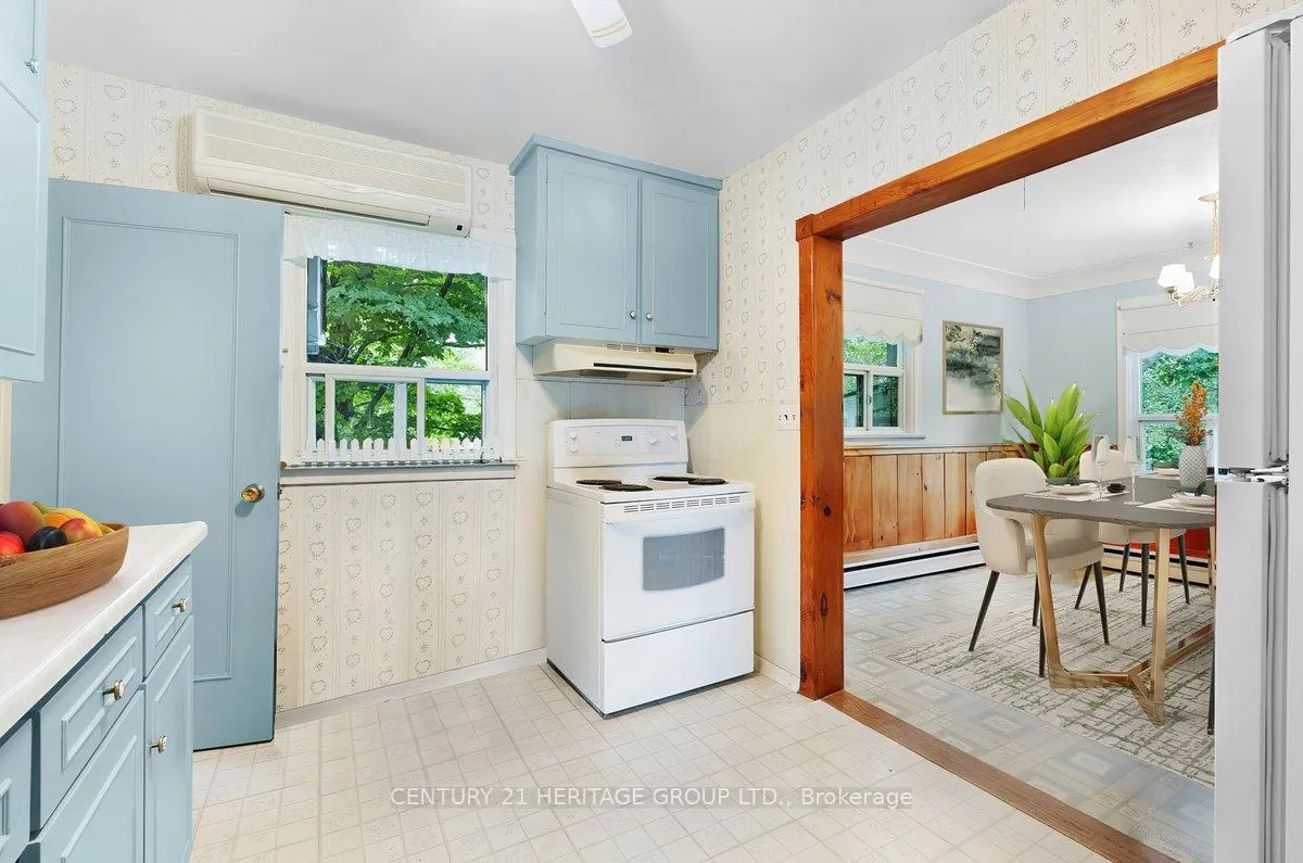 Photo 13 of 551 Evans Road, Hamilton, Waterdown — HOMEH
