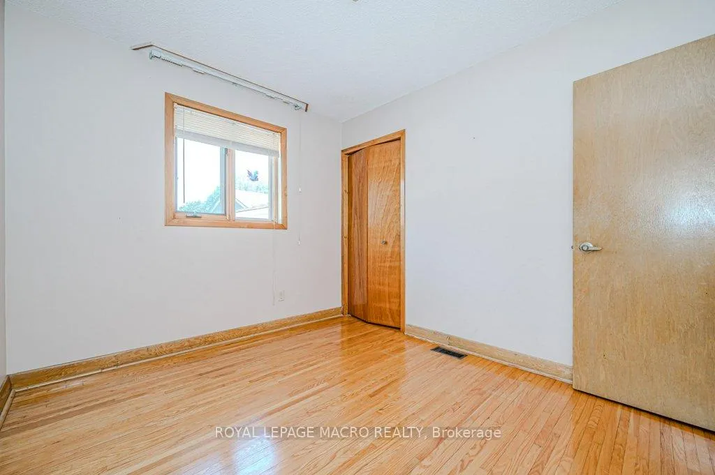 Photo 15 of 967 Mohawk Road E, Hamilton, Huntington — HOMEH