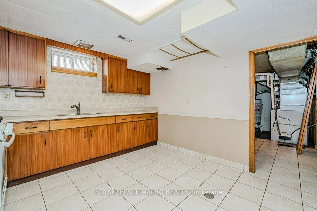 Photo 25 of 967 Mohawk Road E, Hamilton, Huntington — HOMEH