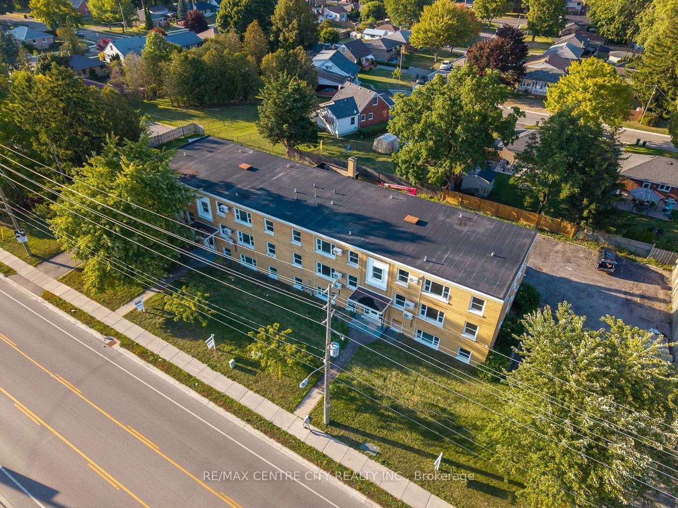 Photo 19 of Unit 7, 232 Elm Street, St. Thomas — HOMEH