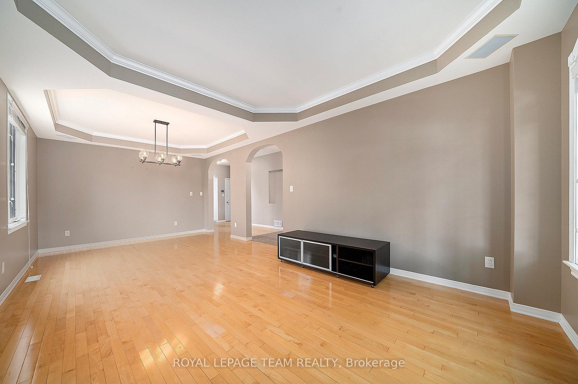 Photo 7 of 9 Fencerow Way, Ottawa, Barrhaven - Stonebridge — HOMEH
