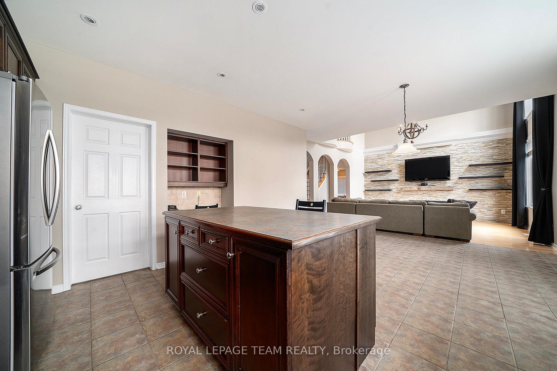 Photo 11 of 9 Fencerow Way, Ottawa, Barrhaven - Stonebridge — HOMEH