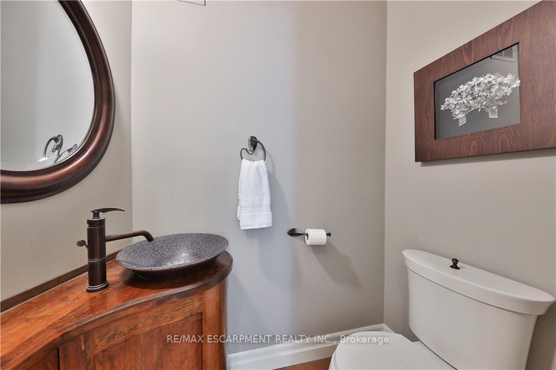 Photo 17 of 4071 Melba Place, Burlington, Shoreacres — HOMEH