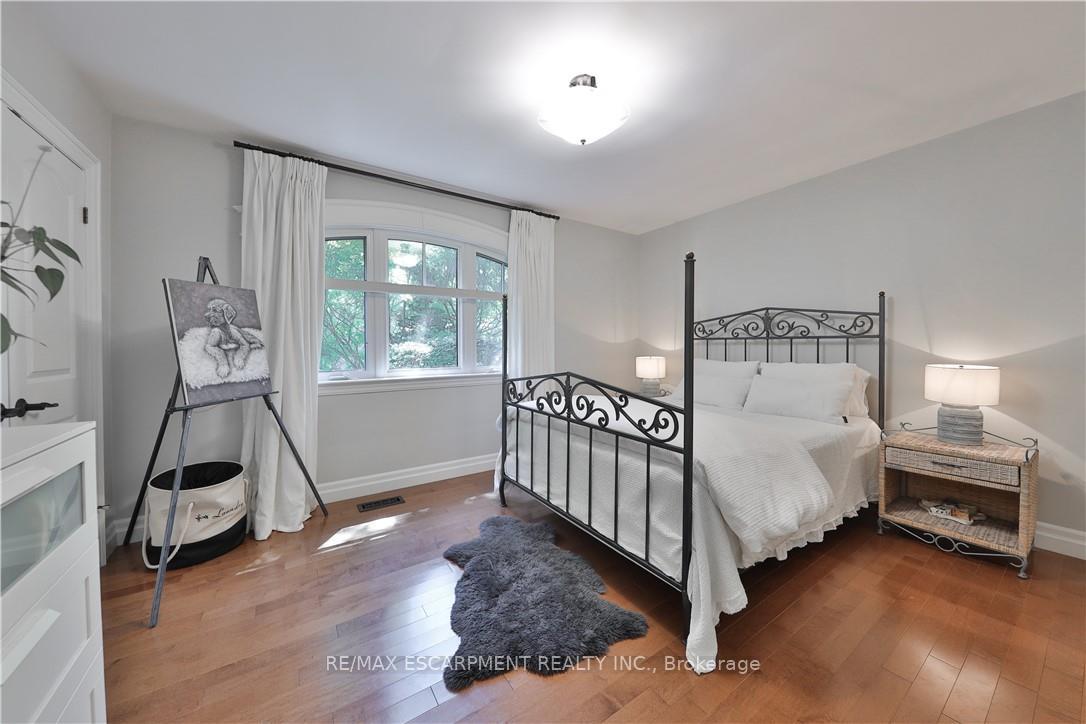 Photo 20 of 4071 Melba Place, Burlington, Shoreacres — HOMEH