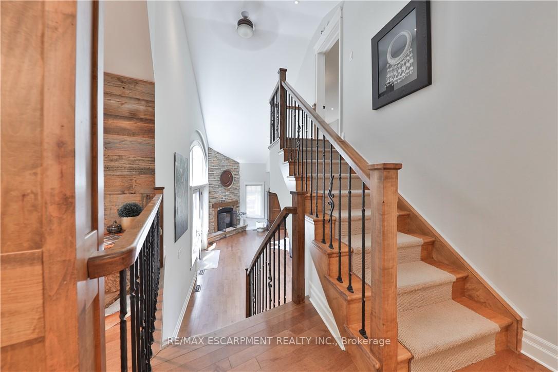 Photo 21 of 4071 Melba Place, Burlington, Shoreacres — HOMEH