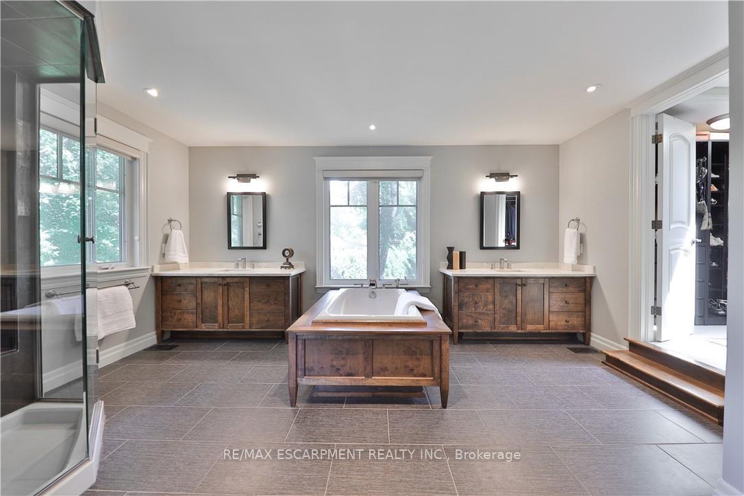 Photo 24 of 4071 Melba Place, Burlington, Shoreacres — HOMEH