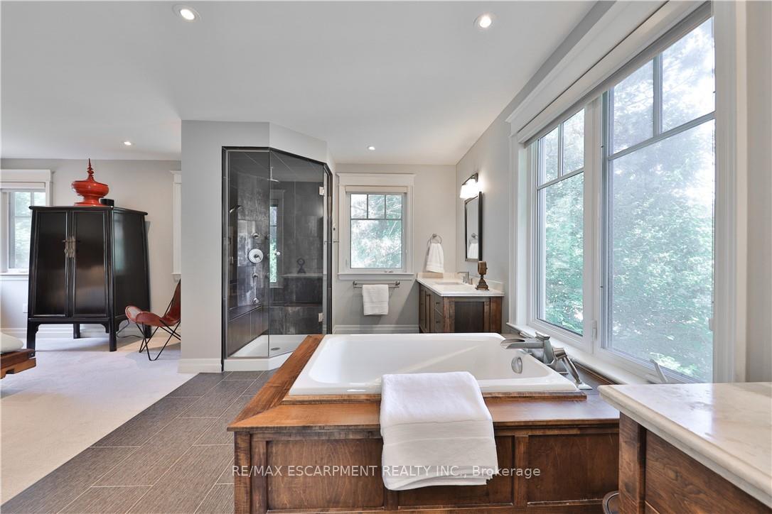 Photo 25 of 4071 Melba Place, Burlington, Shoreacres — HOMEH